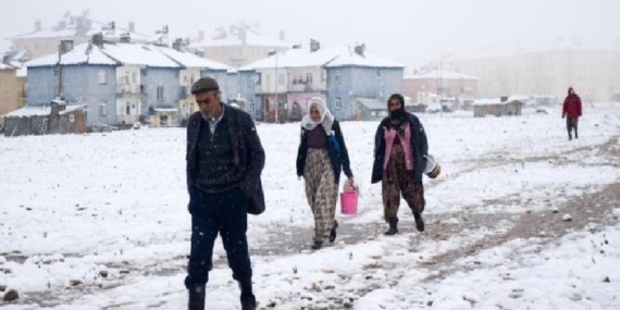 Dersim Ovacık’ta kar süprizi