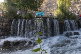 Adsız