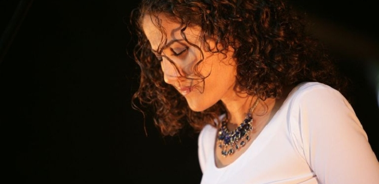 Aynur Doğan’a büyük ödül