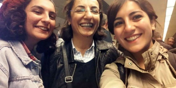 Bir kızını Suruç katliamında kaybetti, diğer kızı cezaevinde