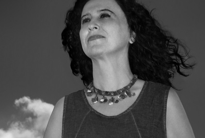 Meral Akçay’ın Kucağımıza Ve Kulağımıza Usulca Koyduğu Setero
