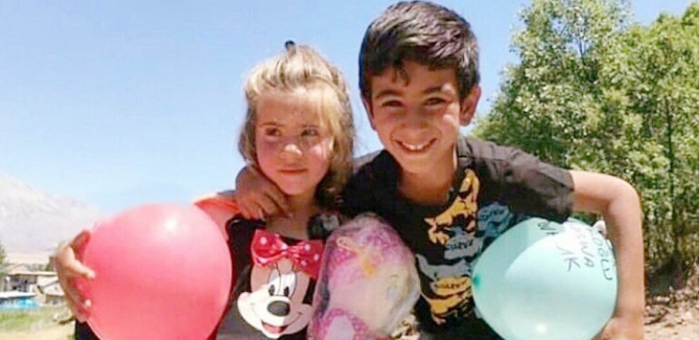 ZOZANDA İKİ YÜREK SUSARKEN 