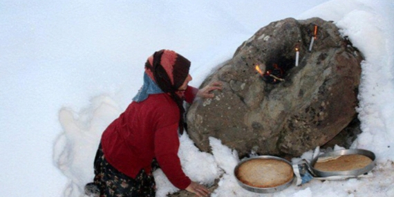 ADET Û TOREYÊ ROCÊ XIZIRÎ