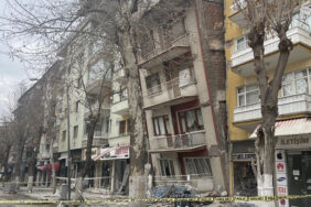 Ağır hasarlı binalara girişler yasaklandı! Böyle duyuruldu