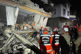 Deprem bölgesinde 17 günde 4 aylık deprem! Afet bölgesi ilan edildi