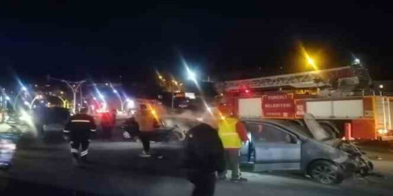 Dersim’de iki otomobil kavşakta çarpıştı: 5 yaralı