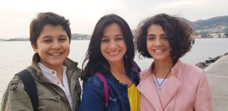 Enkazdan doğan bir iyilik hareketi: Sayra&Çınar Vakfı