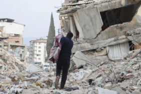 Afet bölgesindeki adli tıp uzmanlarından vahim açıklama! 5 bin kişi kimliksiz defnedildi