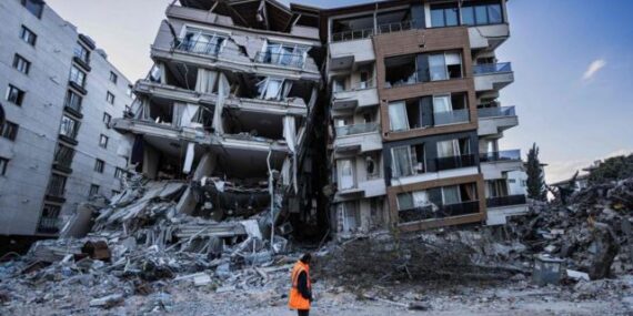 Ege’de art arda iki deprem: AFAD şiddetini duyurdu