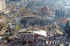 Depremde ölen bin 297 kişinin kimliği belirlenemedi! Hastanedeki 72 çocuk kimin bilinmiyor
