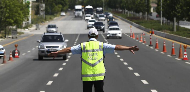 İstanbul’da trafiğe Newroz düzenlemesi: Yarın bu yollar kapatılacak!
