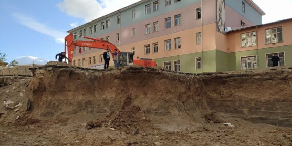 Özel haber: Toplu mezardan çıkan kemikler çöplüğe mi döküldü?