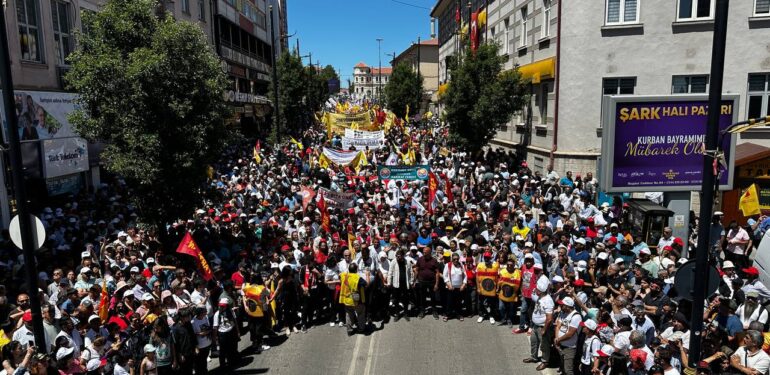 Madımak Katliamı’nın 30’uncu yılında adalet talebi: Bin kere zulüm görsek de, bir kere zalim olmayacağız