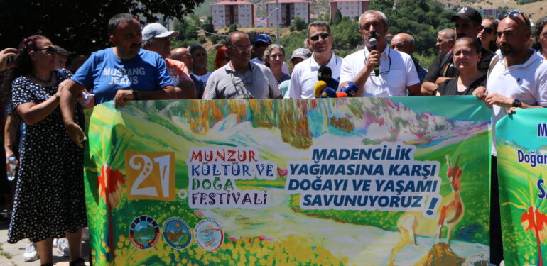 21. Munzur Festivali görkemli bir açılışla başladı… Kordu: Yasakçı zihniyetle huzur ortamı sağlanmaz