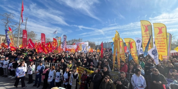 Alevi örgütlerinden “demokratik Türkiye” mitingi: Karanlığa teslim olmayacağız