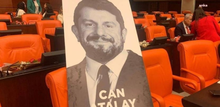 Can Atalay’ın milletvekilliği düşürüldü: Muhalefetten büyük tepki
