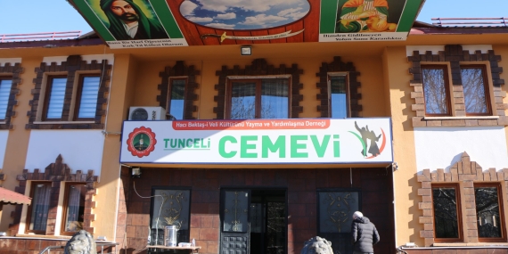 Tunceli Cemevi’nde gergin genel kurul: Polis çağrıldı, Ali Ekber Yurt 1 oy farkla yeniden seçildi