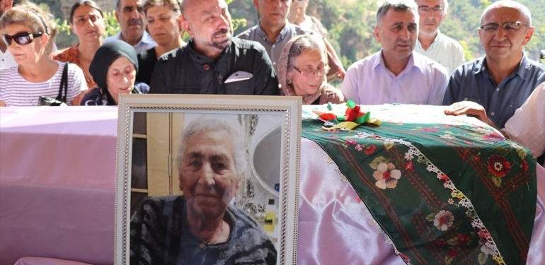 Antalya Barosu’ndan Hatun Tuğluk için ‘terörist’ diyen avukata disiplin cezası