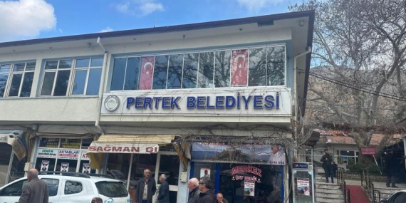 Seçime bir ay kala Pertek Belediyesi mal varlıklarını satışa çıkardı: İlçe halkı tepkili