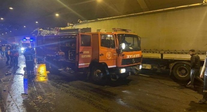 Can Dersim Tuncelililer otobüsü kaza yaptı: Şoför hayatını kaybetti