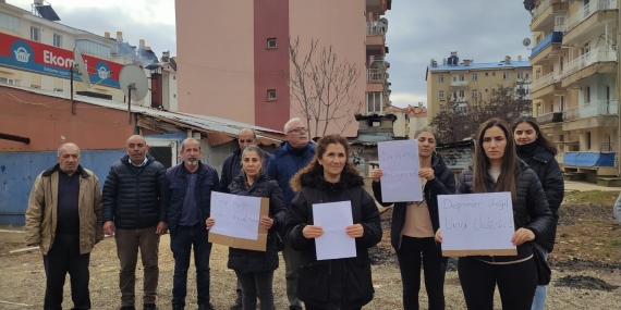 Dersim Timaş sakinleri: Evlerimiz her an başımıza yıkılabilir, artan kiralar nedeniyle çıkamıyoruz