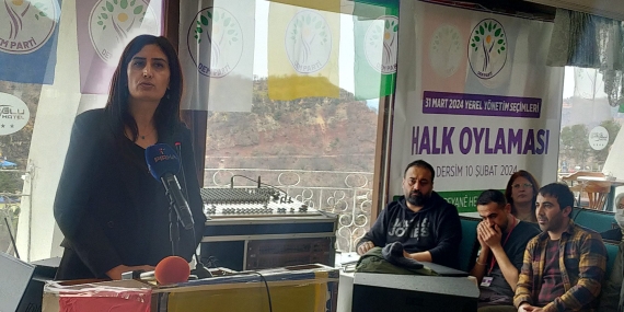 DEM Parti’nin Dersim kadın eşbaşkan adayı seçildi, erkek aday için yarın yeniden sandık kurulacak