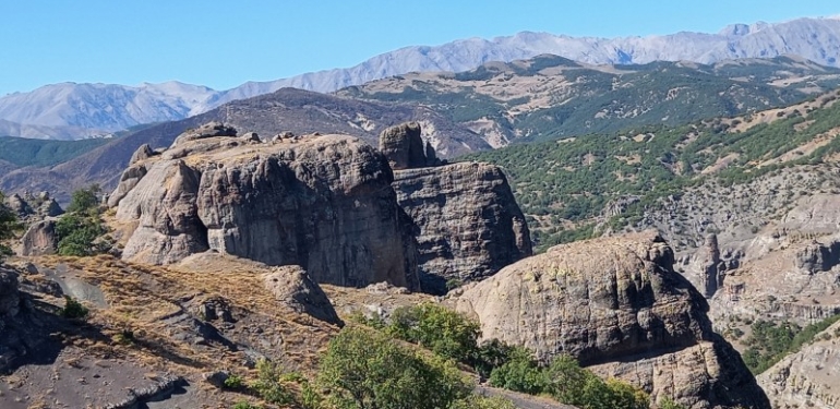 Dersim’de dört tarihi keşif: İki kale yerleşimi ve iki açık hava tapınım alanı keşfedildi
