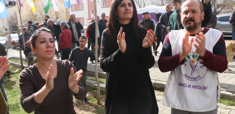 Dersim’de DEM Parti’nin kadın seçim bürosu açılışında “Gülistan Doku nerede” sorusu