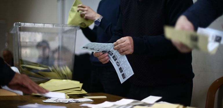 Metropoll’den araştırma: Cumhur düşüyor, DEM Parti ve YRP yükseliyor