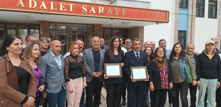 Dersim Belediye Eş Başkanları mazbatalarını aldı: Herkese hizmet edeceğiz