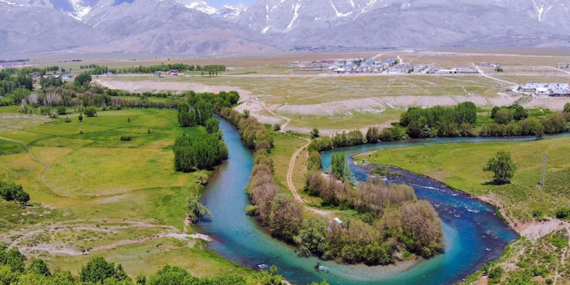 Kuş bakışı Munzur Vadisi