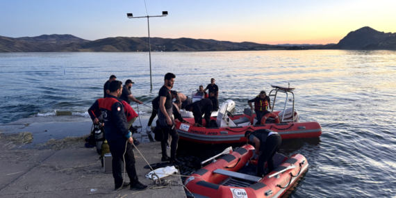 Dersim’de feribottan atlayan kişinin cansız bedenine ulaşıldı