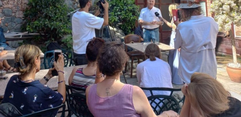 Yiğit Bener, Demirtaş’la ortak yazdıkları “Arafta Düet” kitabını anlattı: Onunla düş gücü, edebi firarla buluştu