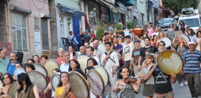 Pülümür’de Müzik Köyü