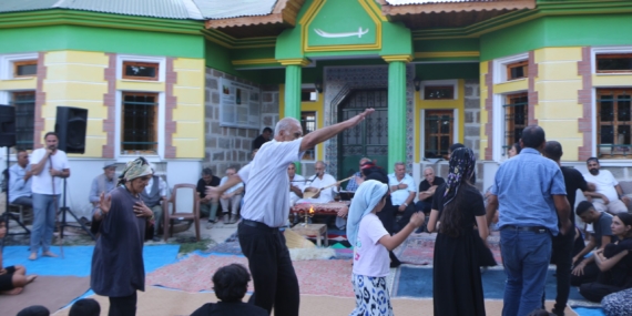 Kureyşan Ocağı’nda iki dilli cem yapıldı