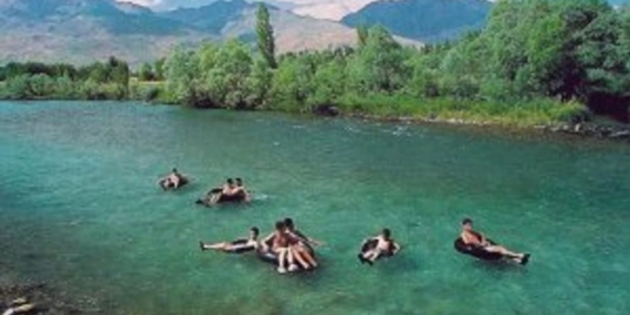 İki nehir ve iki vadi