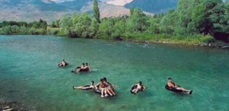 İki nehir ve iki vadi