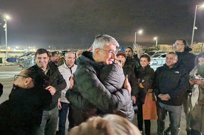 Şair İlhan Sami Çomak tahliye edildi, ilk sözleri “Üretilmiş karanlıktan gerçek karanlığa ulaştım” oldu