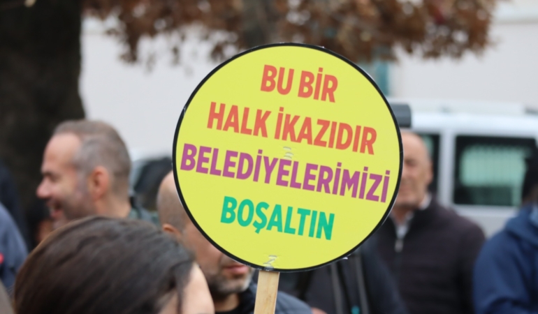 Siyasi partiler Dersim’de: Uzattıkları elden inkar çıktı