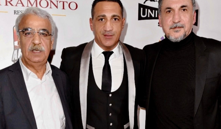 Hamburg, boks, müzik ve siyaset…