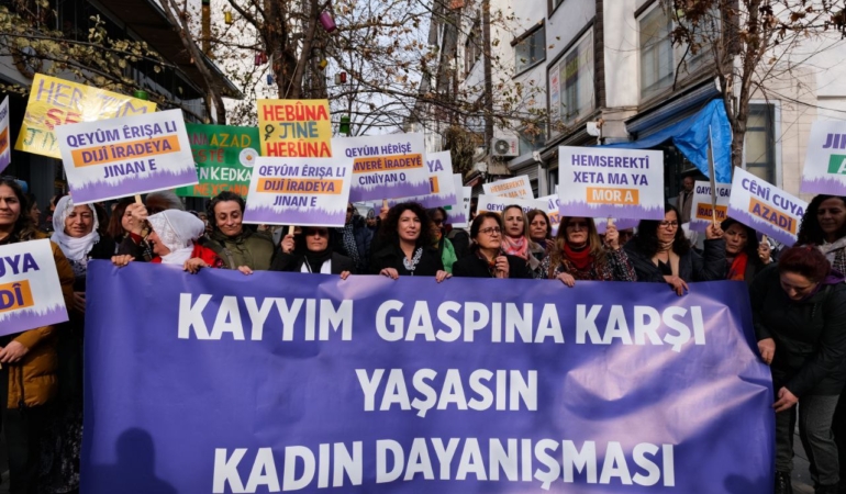 Dersim’de kadınlar kayyuma karşı yürüdü