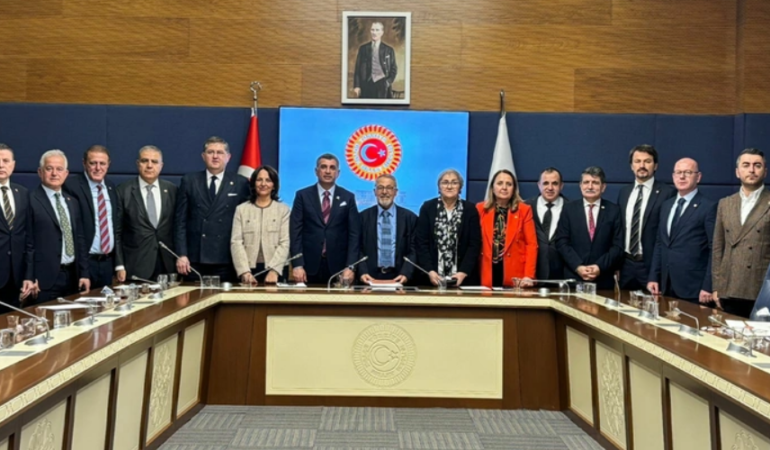 Naci Görür, CHP’li milletvekillerine anlattı: Tunceli Depremi kapıda