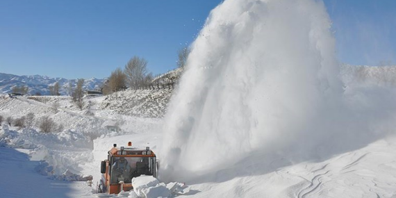 Dersim’de kar ve tipi nedeniyle 82 köy yolu ulaşıma kapandı