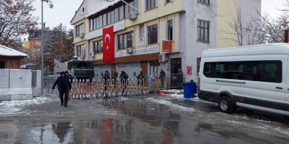 Kayyum Dersim’de 2 işçiyi daha işten çıkardı