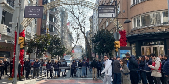 Alevi örgütlerinin Suriye protestosu yasaklandı: Açıklama Maçka Demokrasi Parkında yapıldı