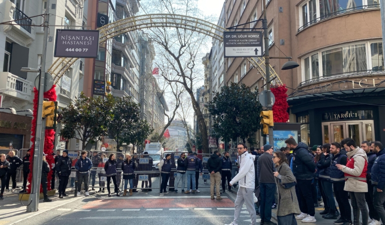 Alevi örgütlerinin Suriye protestosu yasaklandı: Açıklama Maçka Demokrasi Parkında yapıldı
