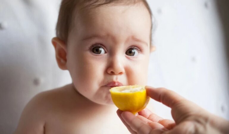 On aylık bebeklere limon verilir mi?
