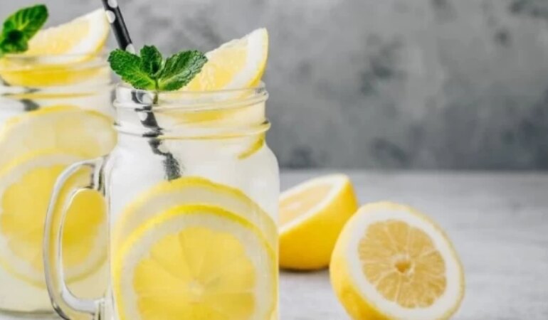 Limonlu suyun sağlık açısından inanılmaz faydaları