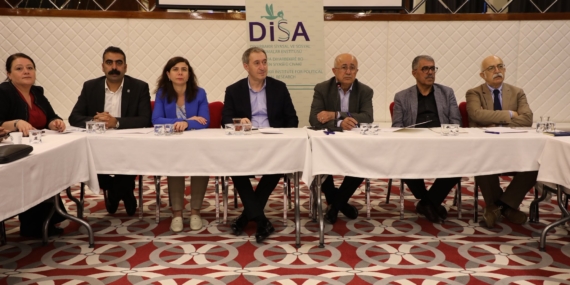 Bakırhan: Türkiye’nin Çözüm Yeri Amed’dir, Gözlemci 85 Milyondur