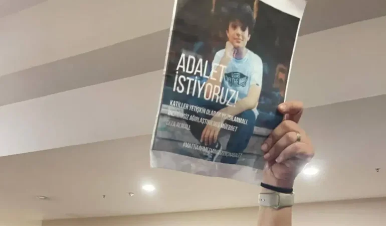 Candaş Tolga Işık: Minguzzi Ailesini ağırlayacağım diye tehdit ediliyorum